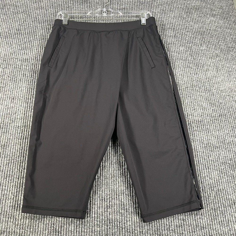 Lululemon Capri Pants Womens Size 6 Black Relaxed Active Casual Comfort Gym